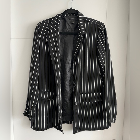 Forever21 blazer size small. Gently worn a handful of times. Great condition. - Picture 1 of 2